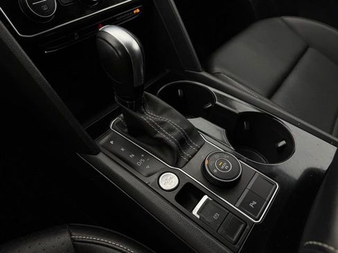 Used 2022 Volkswagen Atlas SE image 31