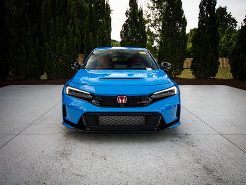 Used 2025 Honda Civic Type R image 3