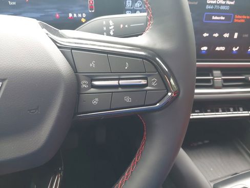 Used 2025 Chevrolet Equinox EV RS image 20