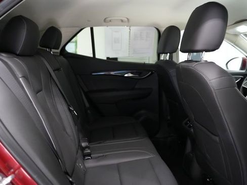 Used 2023 Buick Envision Essence image 17