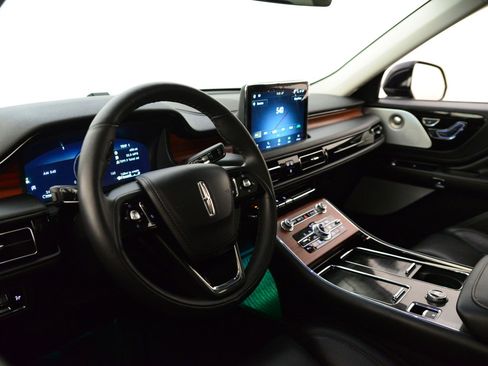 Used 2023 Lincoln Aviator Reserve w/ Equipment Group 201A image 30