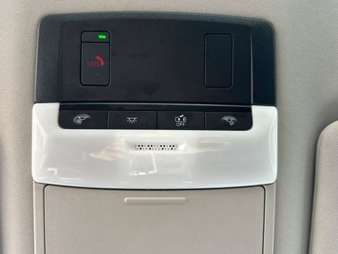 Used 2025 Nissan Altima 2.5 SV FWD image 42