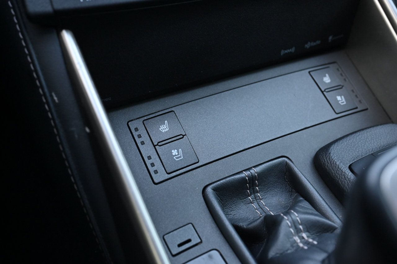 Used 2015 Lexus IS 250 w/ Premium Package RWD image 23
