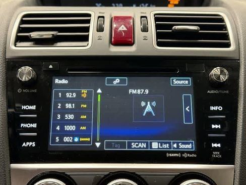 Used 2017 Subaru Crosstrek 2.0i Premium AWD/4WD image 9