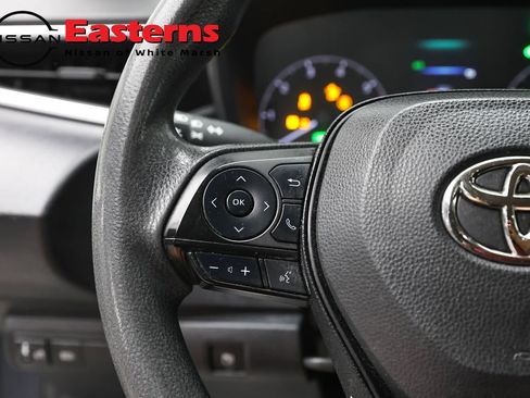 Used 2023 Toyota Corolla LE w/ Carpet Mat Package (TMS) FWD image 15