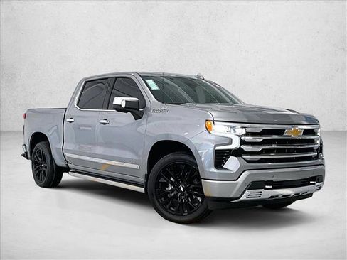 Used 2025 Chevrolet Silverado 1500 High Country w/ Technology Package RWD image 12