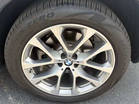 Used 2025 BMW X5 xDrive40i w/ Premium Package AWD/4WD image 15
