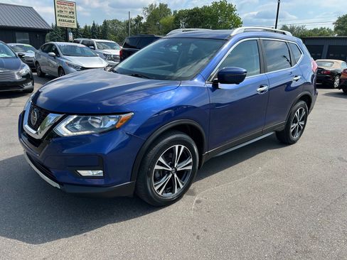 Used 2020 Nissan Rogue SV AWD/4WD image 4