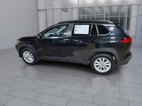 Used 2022 Toyota Corolla Cross LE w/ Moonroof Package AWD/4WD image 6