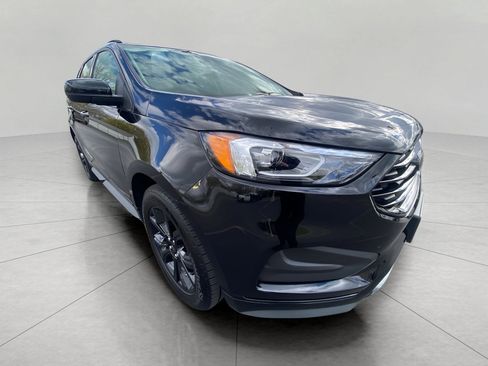 Certified 2023 Ford Edge SE w/ Black Appearance Package AWD/4WD image 1