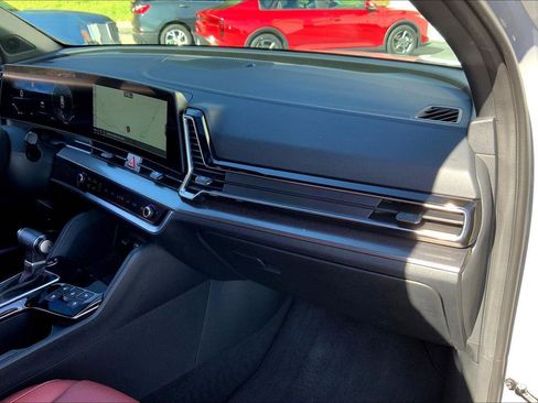 Used 2024 Kia Sportage SX image 14