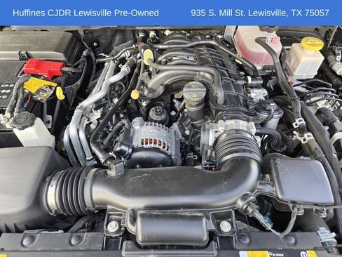 Used 2023 Jeep Gladiator Rubicon w/ Cold Weather Group image 33