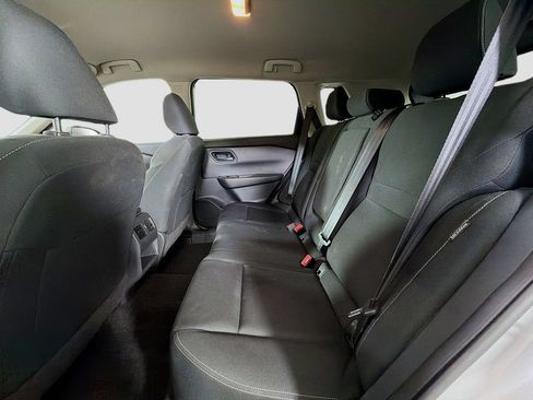 Used 2024 Nissan Rogue S AWD/4WD image 21