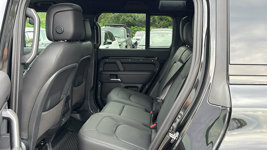 New 2026 Land Rover Defender 110 S AWD/4WD image 21