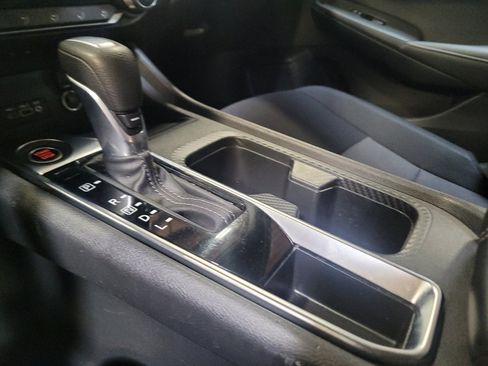 Used 2025 Nissan Sentra SV FWD image 26