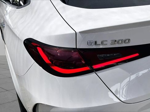 Certified 2025 Mercedes-Benz GLC 300 4MATIC w/ AMG Line image 28