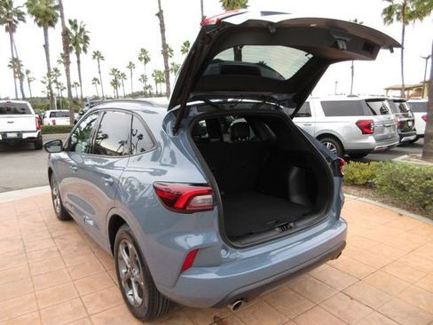 Certified 2024 Ford Escape ST-Line image 25