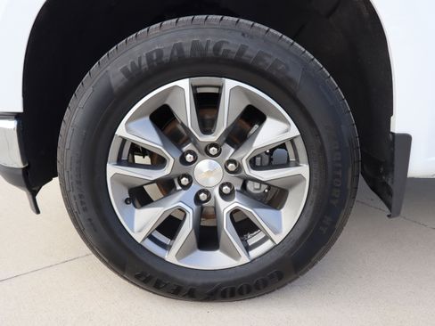 Used 2022 Chevrolet Silverado 1500 LT image 26