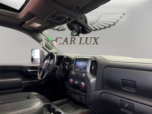 Used 2022 GMC Sierra 3500 Denali w/ Denali Ultimate Package AWD/4WD image 17