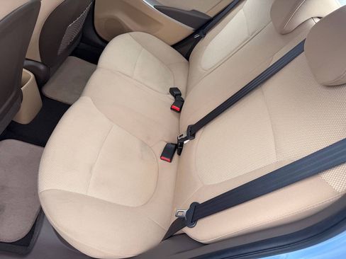 Used 2014 Hyundai Accent GLS FWD image 22