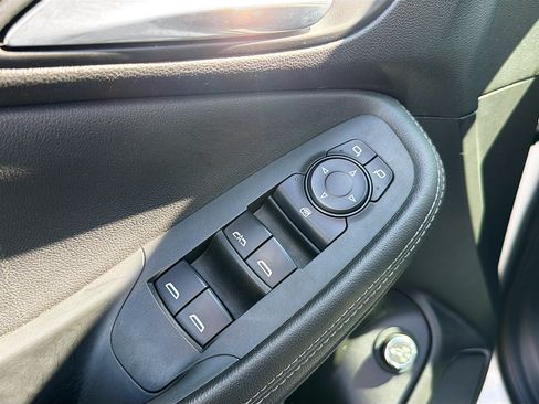 Used 2020 Buick Encore GX Select w/ Sport Touring Package FWD image 8