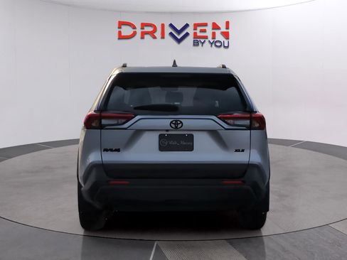 Used 2024 Toyota RAV4 XLE image 4