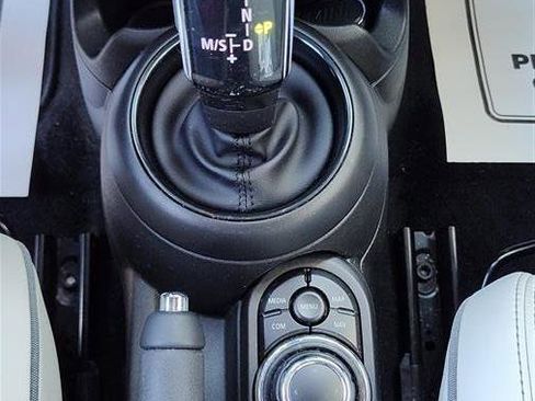 Used 2022 MINI Cooper S image 25