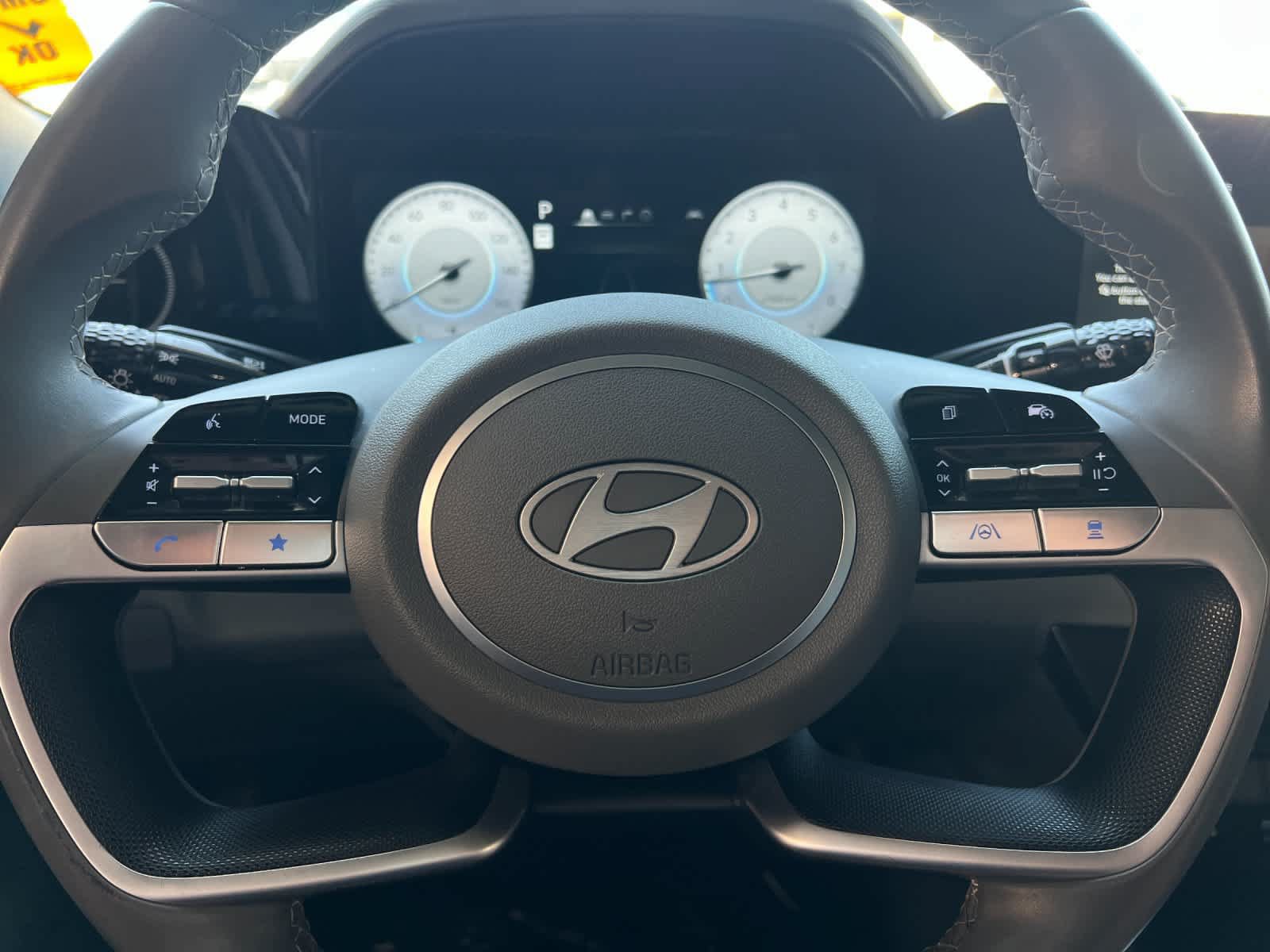 Certified 2025 Hyundai Elantra SEL FWD image 24