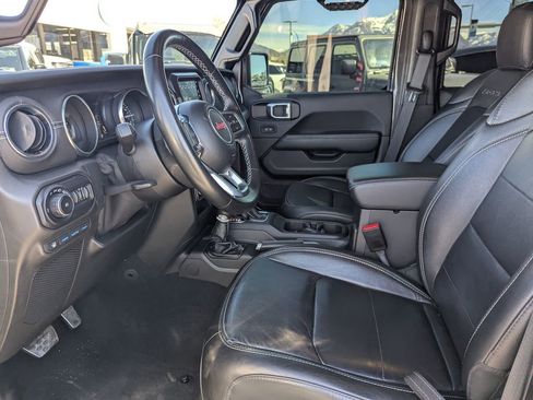Used 2021 Jeep Wrangler Unlimited Sahara AWD/4WD image 15