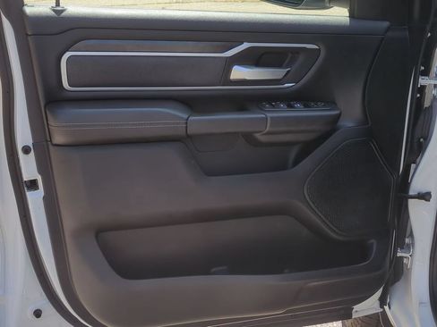 Used 2022 RAM 1500 Big Horn AWD/4WD image 11