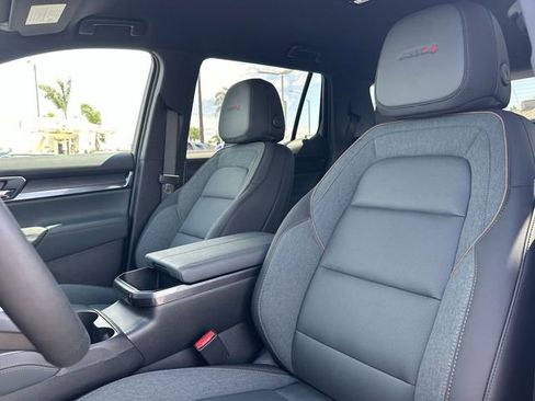 New 2026 GMC Terrain AT4 AWD/4WD image 19