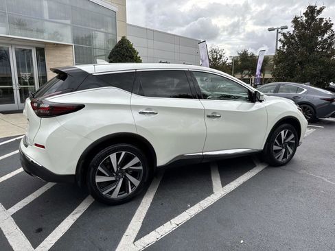 Used 2024 Nissan Murano SL image 2