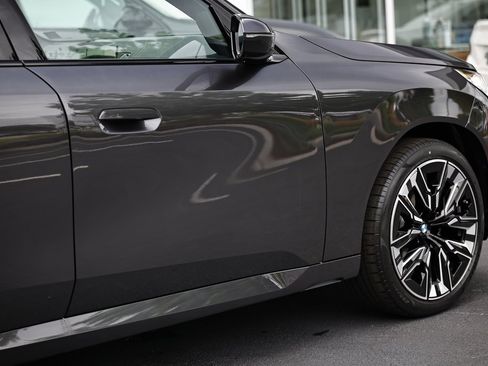 Used 2025 BMW X3 xDrive30i w/ M Sport Package image 8