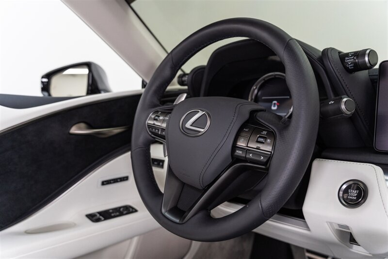 Used 2026 Lexus LC 500 Coupe RWD image 69
