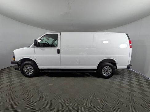 Used 2025 GMC Savana 2500 w/ Driver Convenience Package RWD image 15