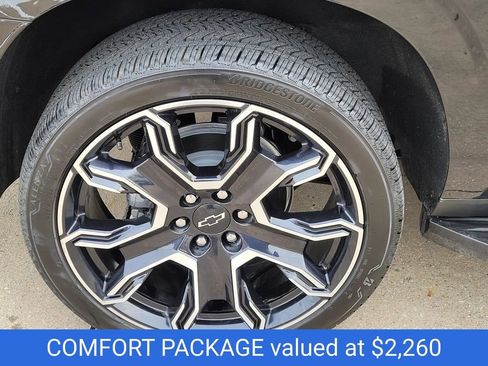 New 2026 Chevrolet Suburban RST w/ Advanced Technology Package image 6