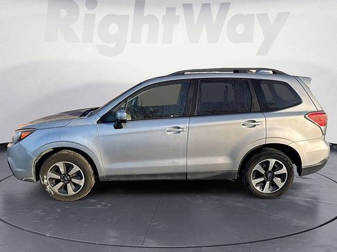 Used 2018 Subaru Forester 2.5i Premium w/ All-Weather Package image 2