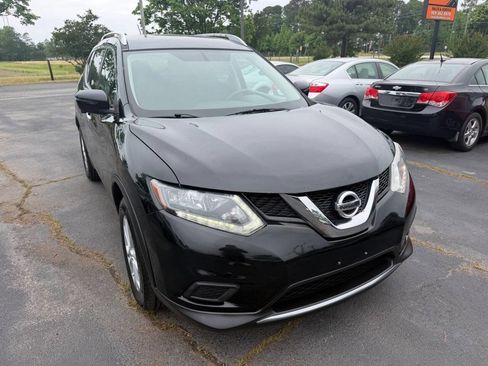 Used 2016 Nissan Rogue SV w/ SV Premium Package FWD image 3
