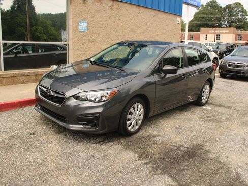 Used 2019 Subaru Impreza 2.0i w/ Eyesight AWD/4WD image 3