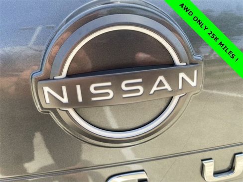 Used 2023 Nissan Rogue SV image 40