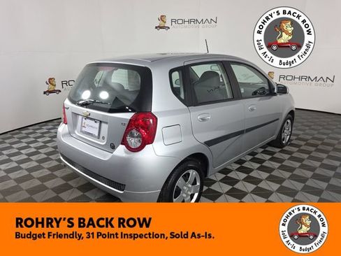 Used 2011 Chevrolet Aveo5 LT w/ LPO, Bodyside Molding Package image 12