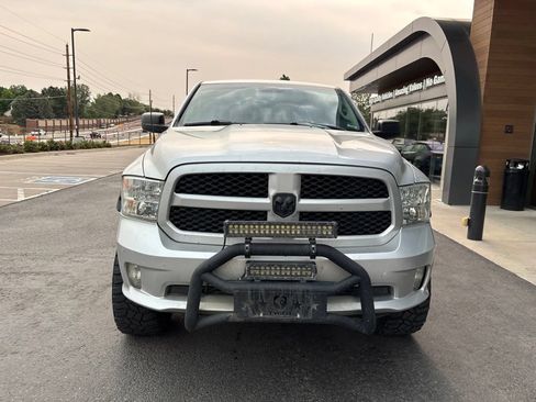 Used 2016 RAM 1500 Express AWD/4WD image 3