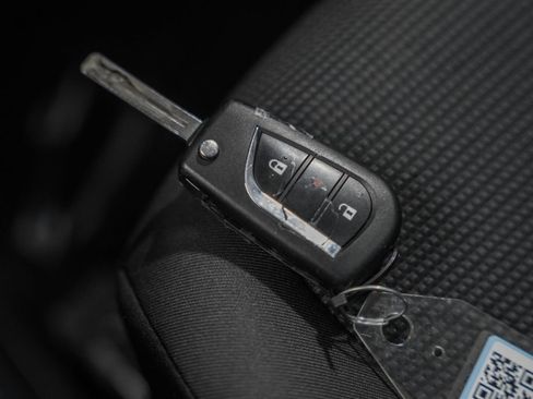 Used 2024 Toyota RAV4 LE image 41