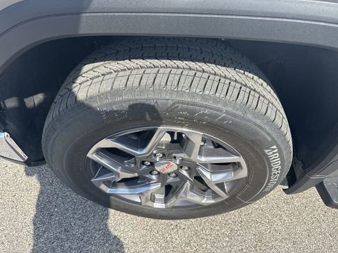 New 2026 GMC Sierra 1500 SLT w/ SLT Premium Package AWD/4WD image 10