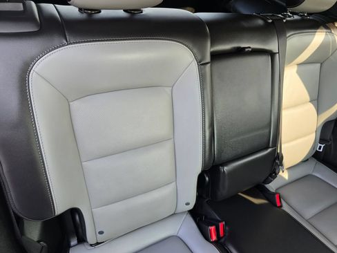 Used 2020 Chevrolet Equinox Premier FWD image 14