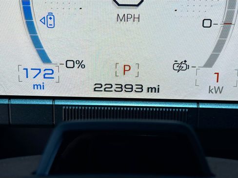 Used 2024 GMC Hummer EV 3X w/ LPO, Illumination Package image 42