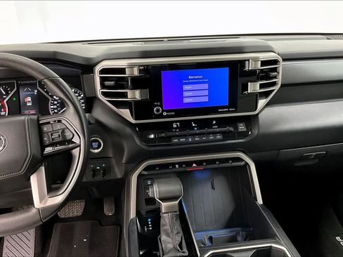 Used 2022 Toyota Tundra SR5 image 7