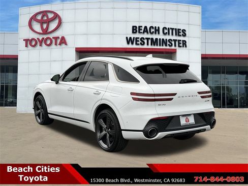 Used 2022 Genesis GV70 3.5T Sport w/ Sport Prestige Package image 8