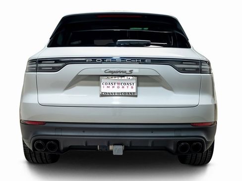 Used 2022 Porsche Cayenne S Platinum image 12
