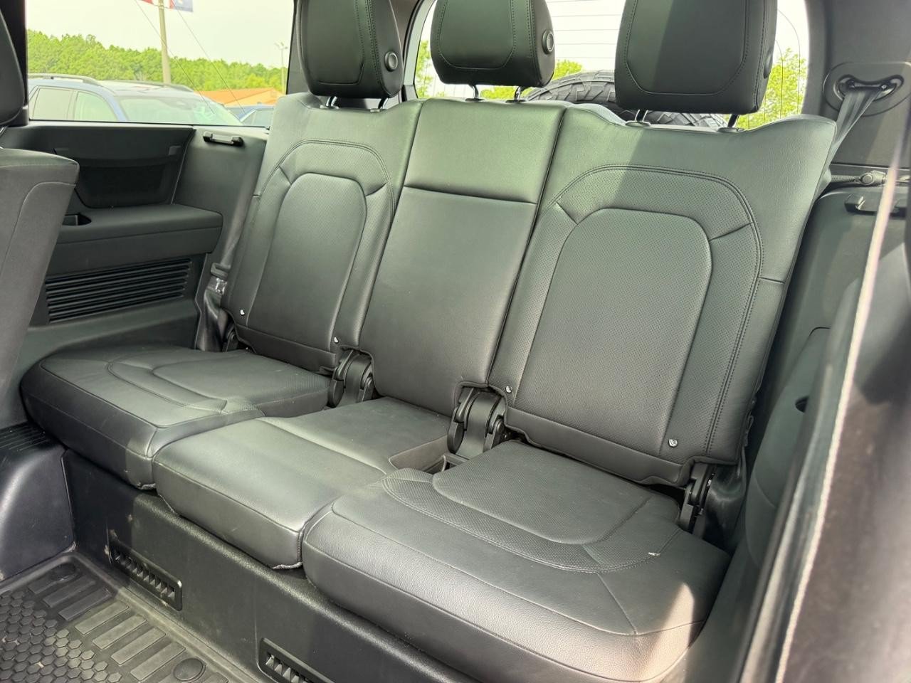 Used 2023 Land Rover Defender 130 S AWD/4WD image 9